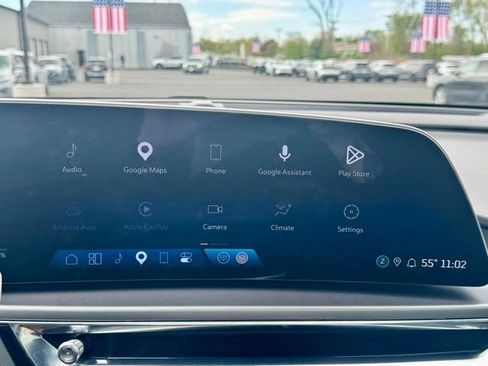 Used 2024 Cadillac Lyriq Tech AWD/4WD image 27