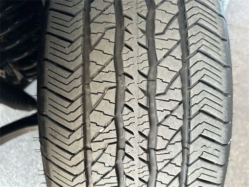 Used 2025 Ford F150 Lariat w/ Equipment Group 502A High image 11