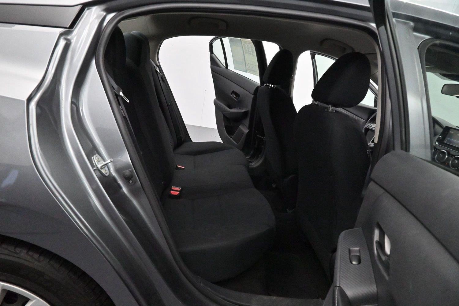 Used 2024 Nissan Sentra S FWD image 27