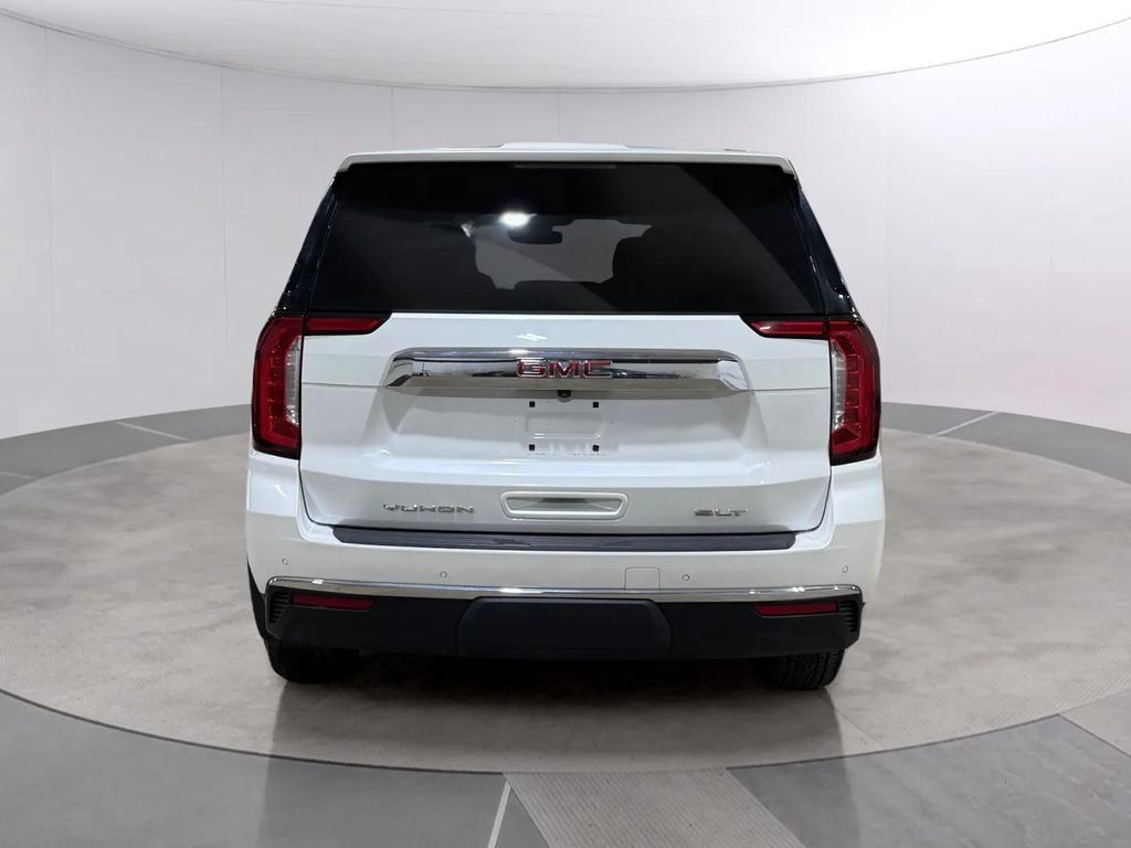 Used 2021 GMC Yukon SLT w/ SLT Luxury Package AWD/4WD image 4