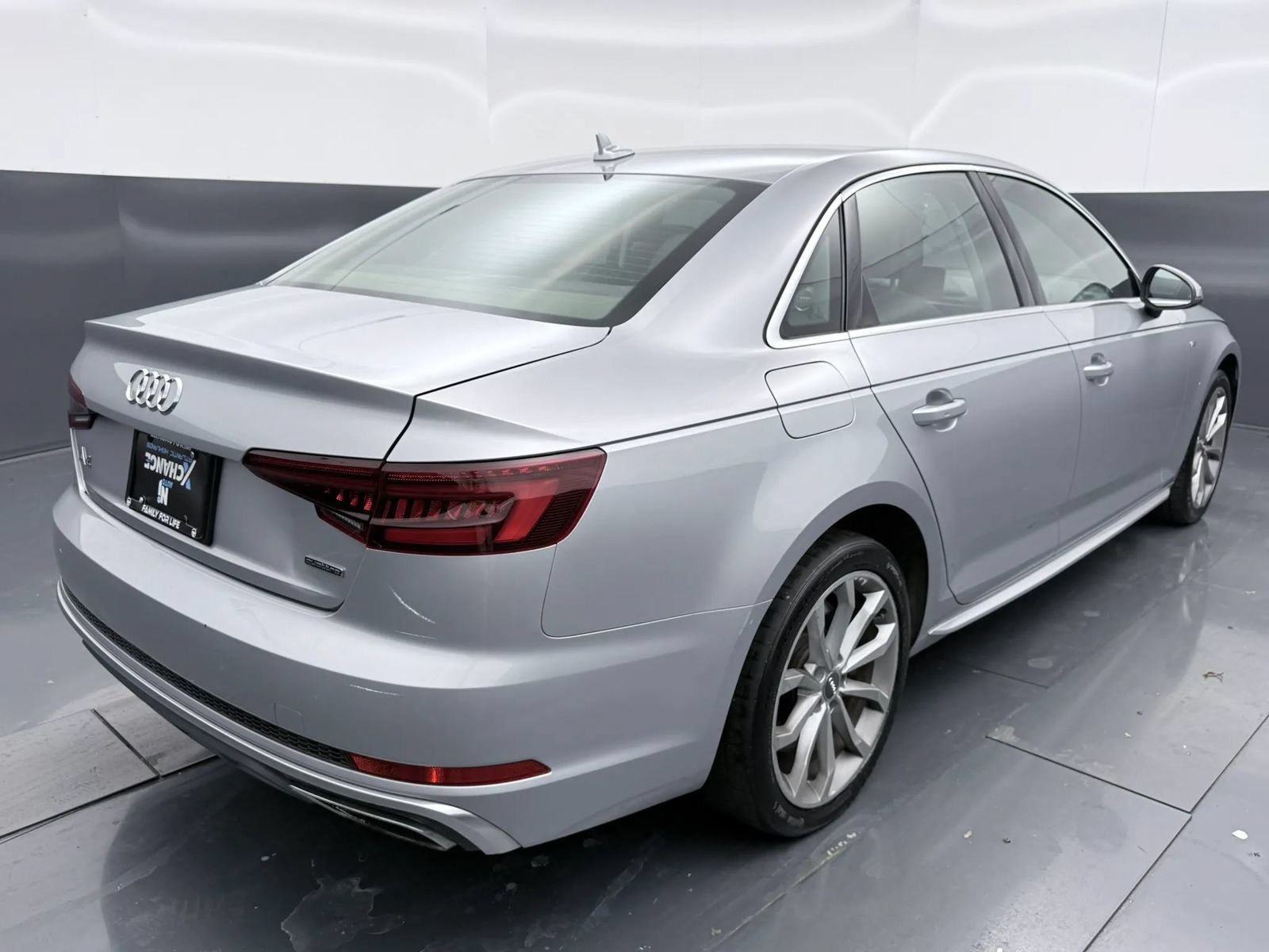Used 2019 Audi A4 2.0T Premium w/ 18" Wheel Package AWD/4WD image 9