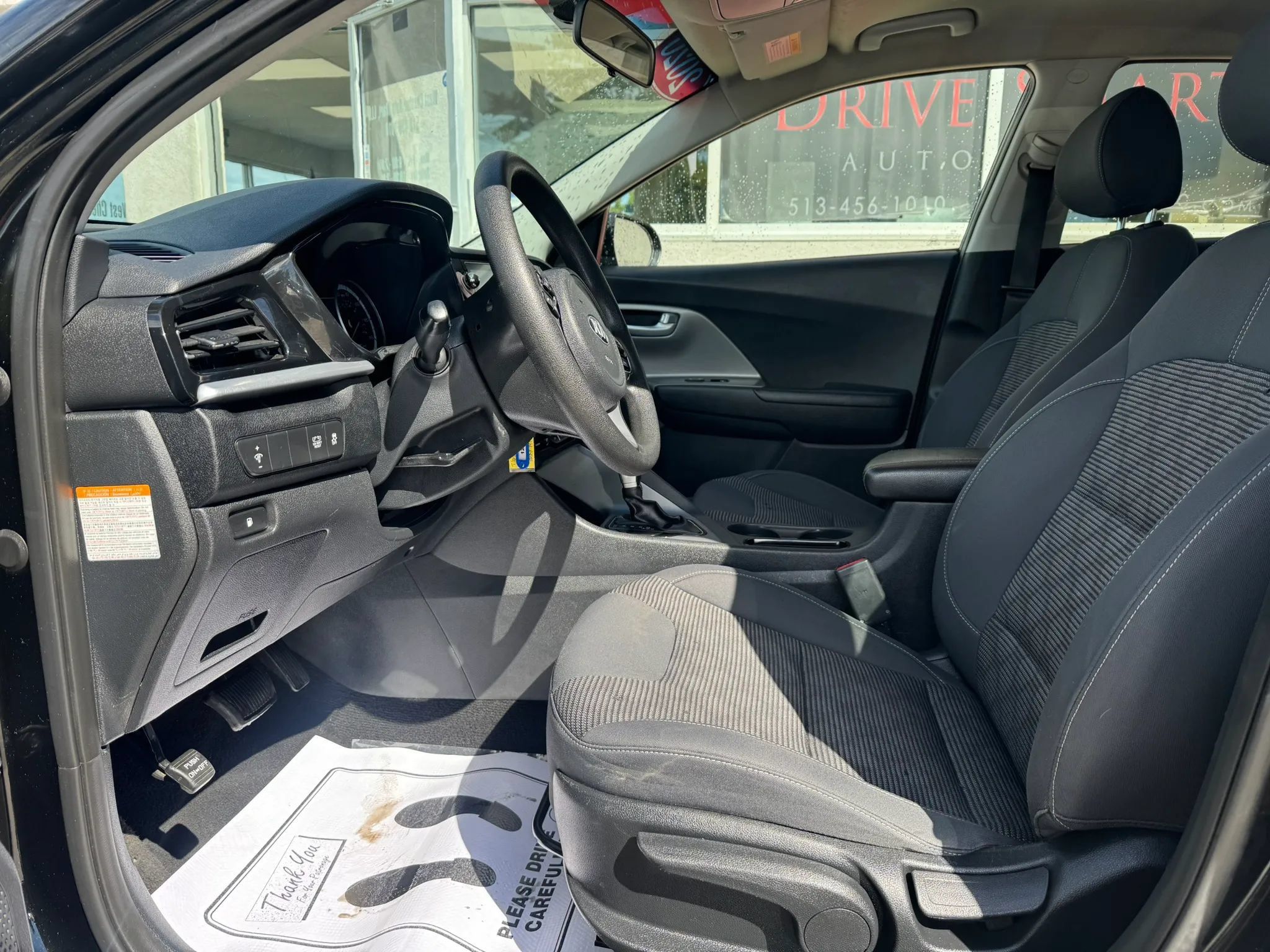 Used 2020 Kia Niro LX FWD image 8