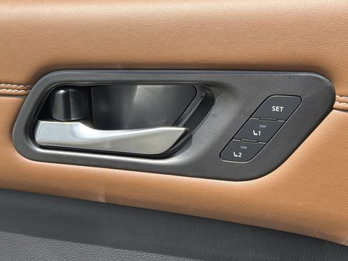 New 2026 Nissan Pathfinder Platinum w/ Cargo Package FWD image 20