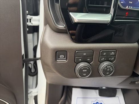 New 2026 Chevrolet Silverado 2500 LT w/ All Star Edition AWD/4WD image 19