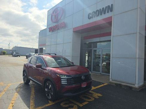 Certified 2025 Nissan Kicks SR image 1