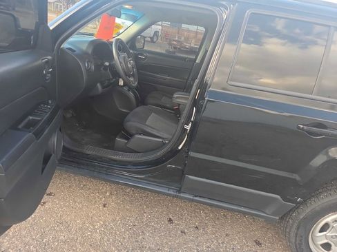 Used 2014 Jeep Patriot Sport w/ Power Value Group image 10