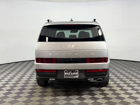 Used 2025 Hyundai Santa Fe SEL FWD image 7