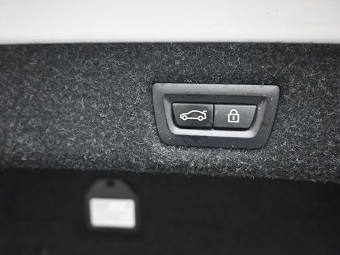 Used 2018 BMW 540i xDrive AWD/4WD image 47