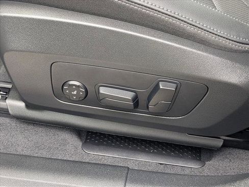 New 2026 BMW X2 xDrive28i w/ Technology Package image 4