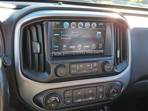 Used 2018 Chevrolet Colorado ZR2 image 17