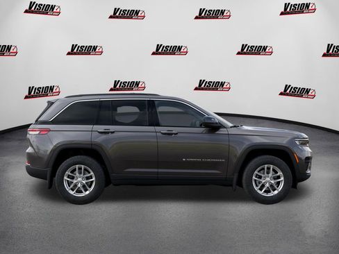 New 2025 Jeep Grand Cherokee Laredo X w/ Luxury Tech Group I AWD/4WD image 21