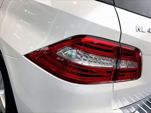 Used 2015 Mercedes-Benz ML 400 4MATIC image 27