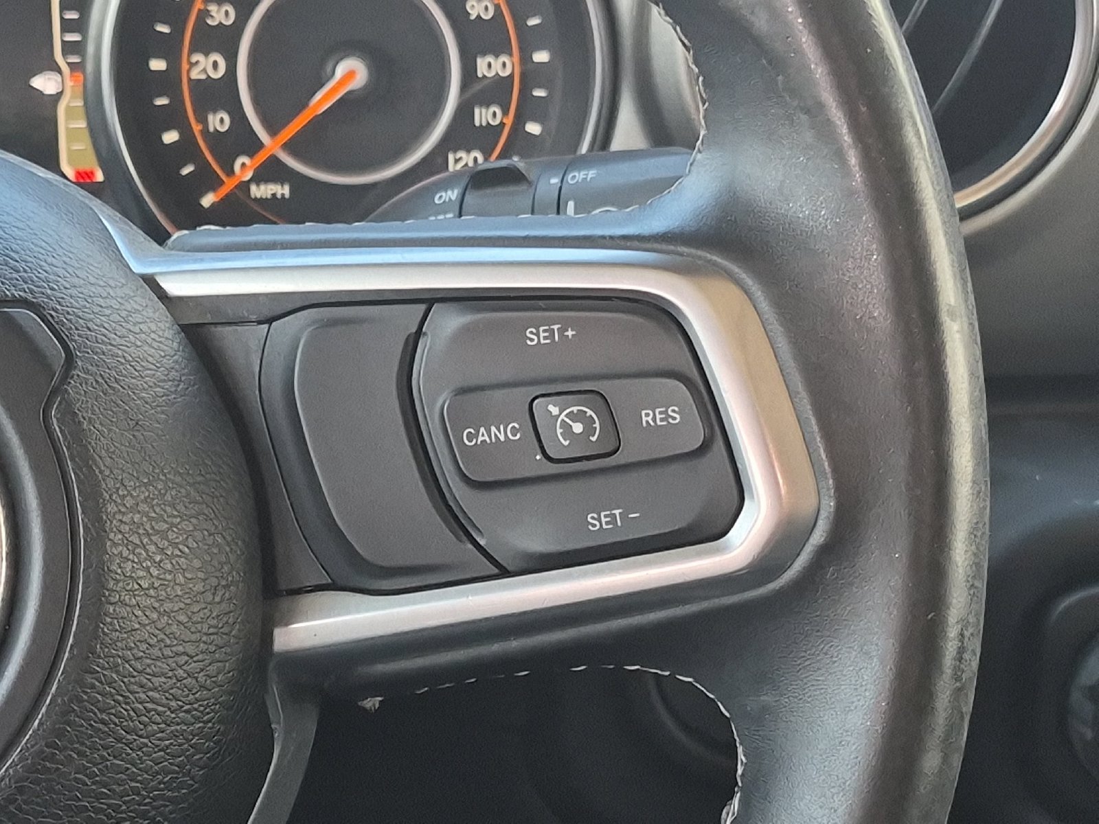 Used 2019 Jeep Wrangler Unlimited Sahara AWD/4WD image 19