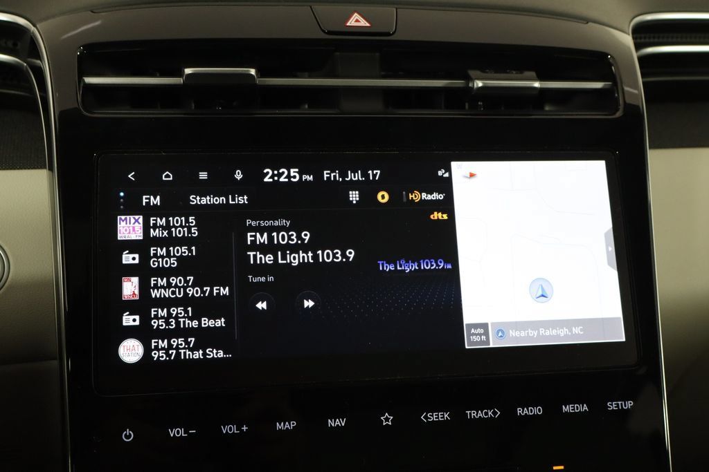 Used 2024 Hyundai Tucson Limited AWD/4WD image 14