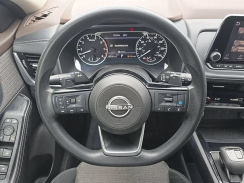 Used 2022 Nissan Rogue SV AWD/4WD image 9