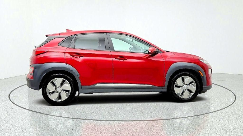 Used 2021 Hyundai Kona Ultimate FWD image 4