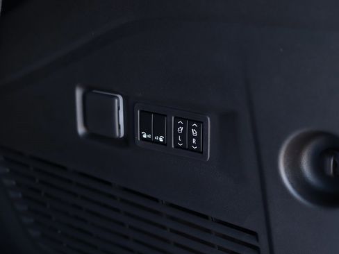 New 2026 GMC Yukon Denali image 35