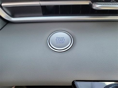New 2025 Hyundai Elantra Sport w/ Cargo Package FWD image 13