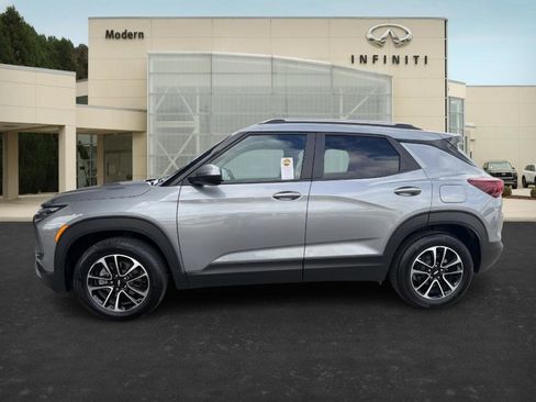 Used 2024 Chevrolet TrailBlazer LT w/ Convenience Package image 7