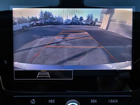 Used 2021 Chevrolet Malibu LT FWD image 24