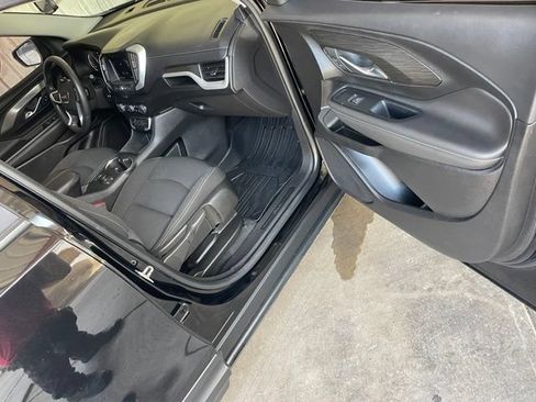 Used 2022 GMC Terrain SLE w/ Driver Convenience Package FWD image 20