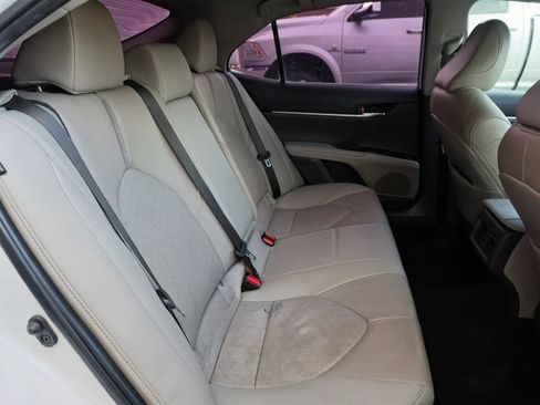 Used 2020 Toyota Camry XSE w/ Navigation Package FWD image 34