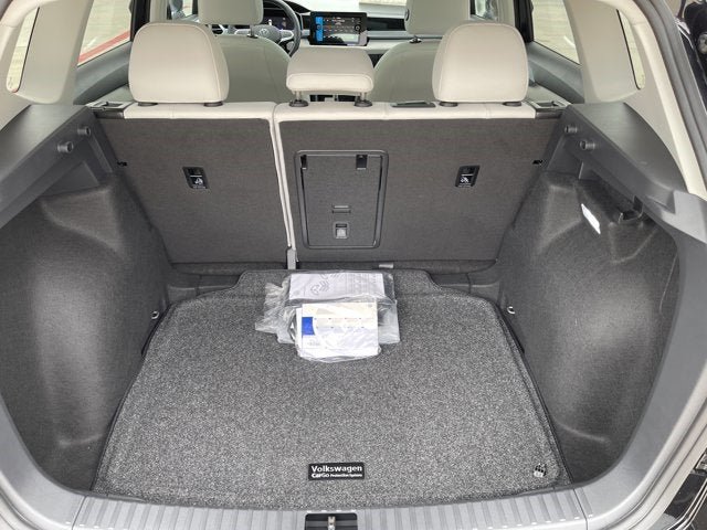New 2025 Volkswagen Taos SE FWD image 46
