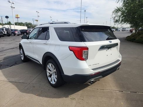 Used 2022 Ford Explorer Platinum w/ Technology Package image 11