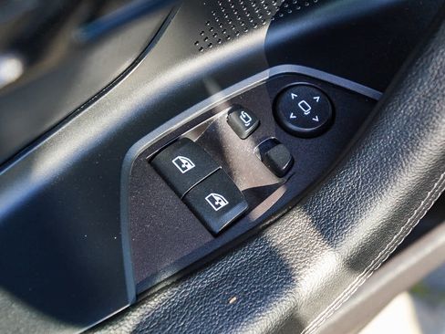 Used 2025 BMW 230i xDrive Coupe w/ Premium Package image 32