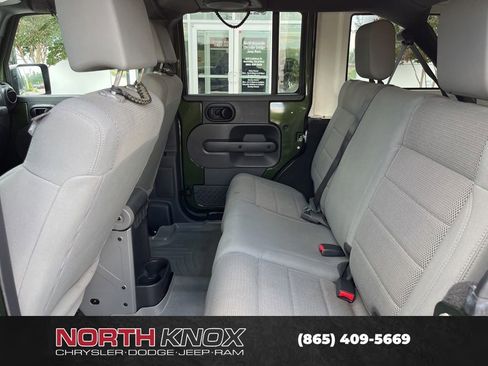 Used 2007 Jeep Wrangler Unlimited Sahara w/ Trailer Tow Group AWD/4WD image 11