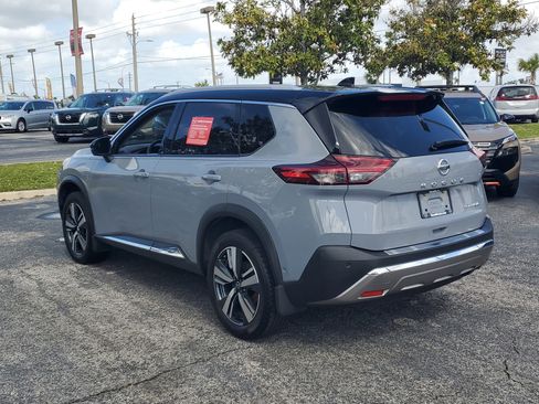 Certified 2021 Nissan Rogue Platinum FWD image 9