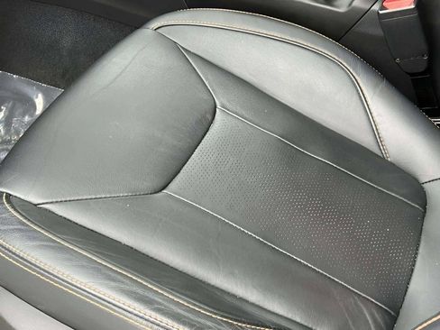 Used 2019 Subaru Crosstrek 2.0i Limited w/ Moonroof Package w/Navigation image 32