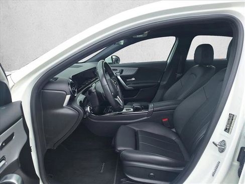 Used 2019 Mercedes-Benz A 220 image 10