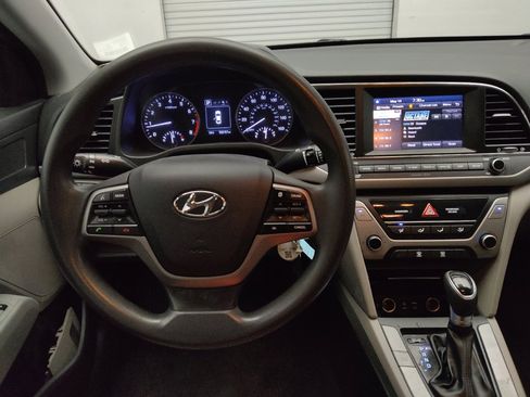 Used 2018 Hyundai Elantra SEL FWD image 22