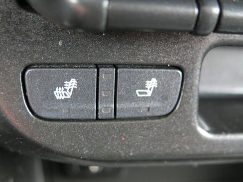 Used 2022 Chevrolet Colorado Z71 image 14