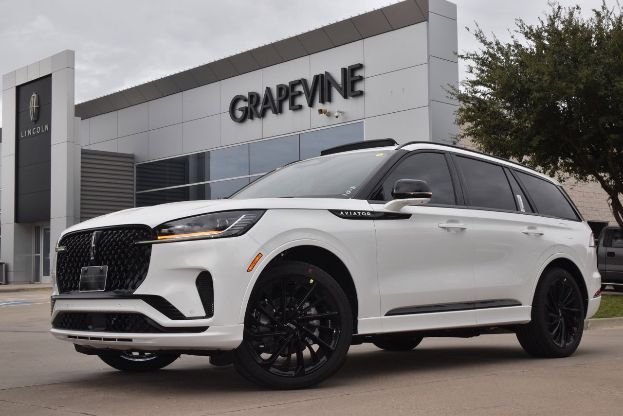 New 2027 Lincoln Aviator Reserve AWD/4WD image 1