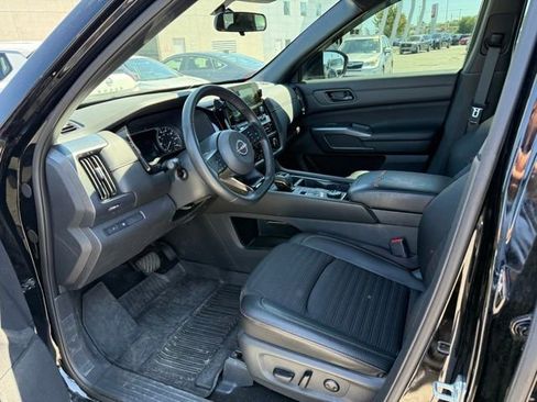 Used 2024 Nissan Pathfinder Rock Creek AWD/4WD image 25