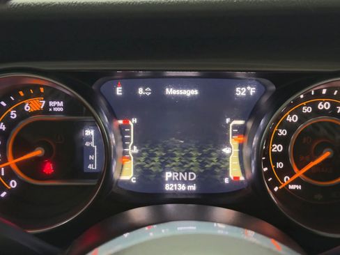 Used 2019 Jeep Wrangler Unlimited Sahara image 26