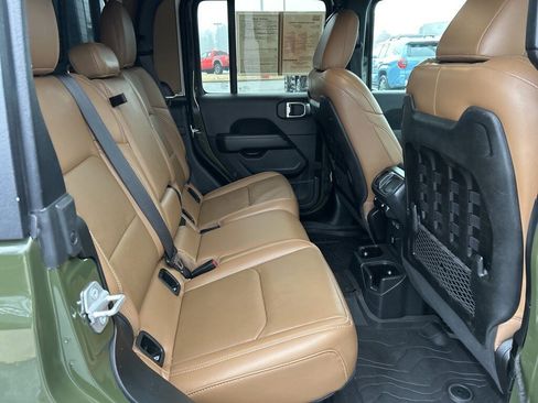 Used 2022 Jeep Gladiator Rubicon w/ Cold Weather Group image 21