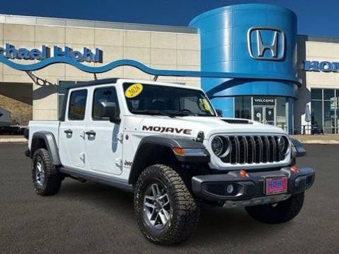 Used 2026 Jeep Gladiator Mojave AWD/4WD image 1