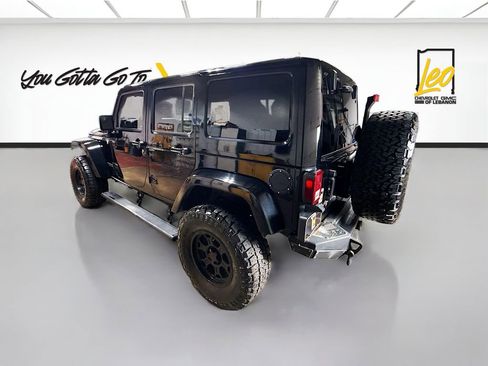 Used 2015 Jeep Wrangler Unlimited Rubicon w/ Dual Top Group image 7