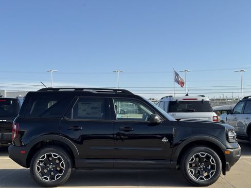 New 2026 Ford Bronco Sport Outer Banks AWD/4WD image 3