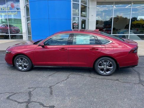 New 2025 Honda Accord EX-L image 2