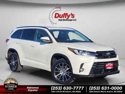 Used 2017 Toyota Highlander SE