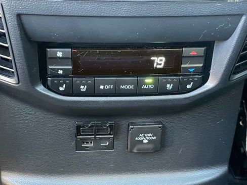 Used 2024 Toyota Sequoia Platinum image 13