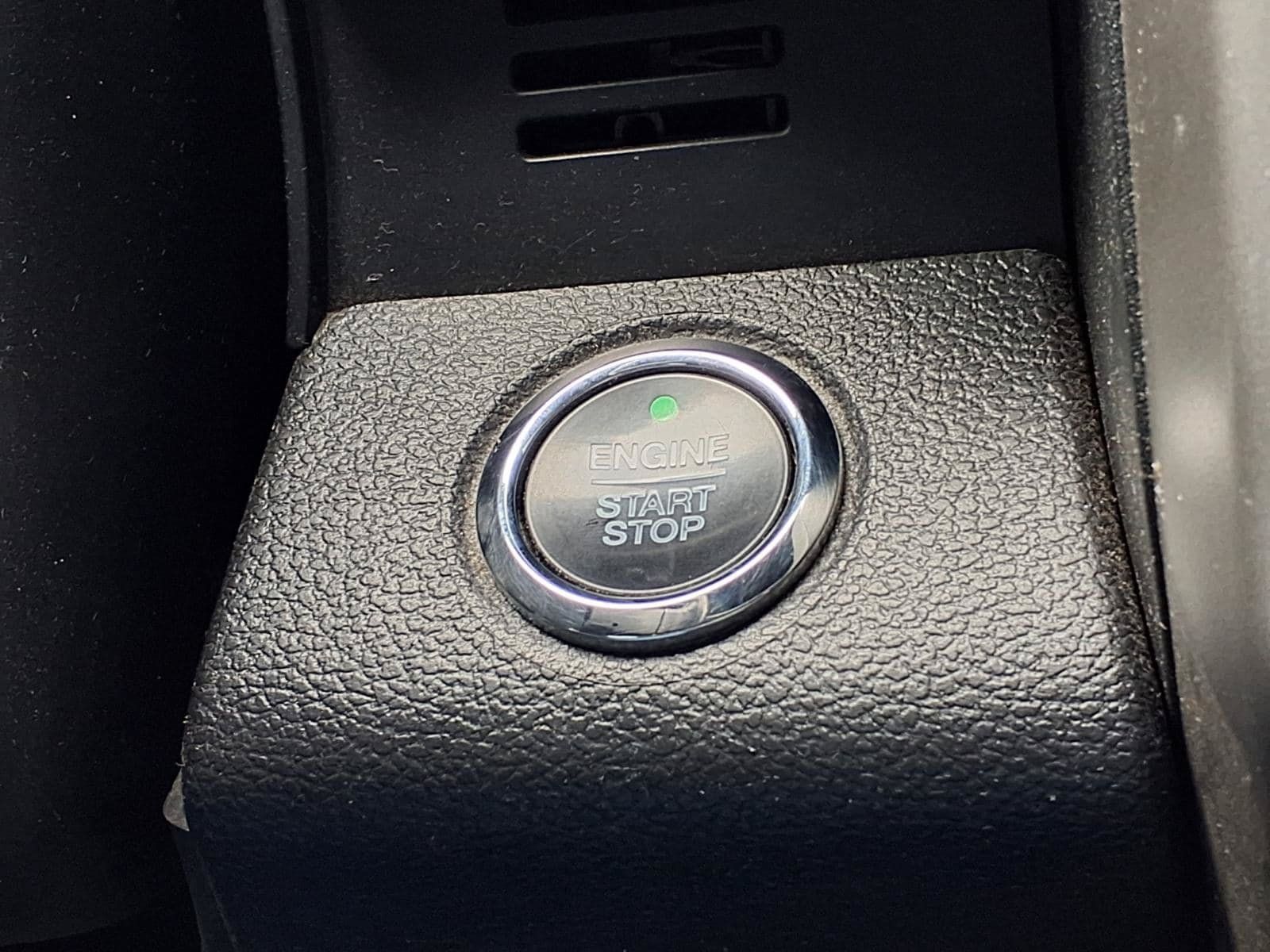 Used 2019 Ford F150 Lariat w/ Equipment Group 502A Luxury AWD/4WD image 27