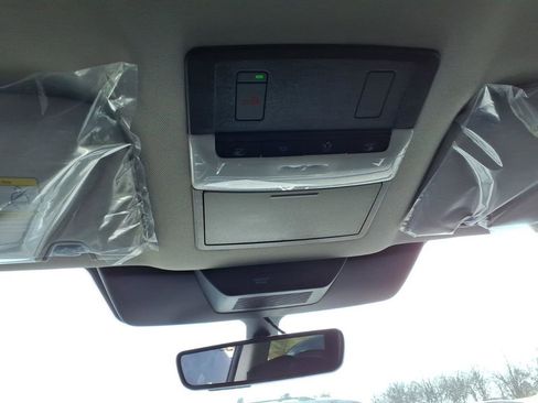 New 2026 Nissan Pathfinder SL image 24