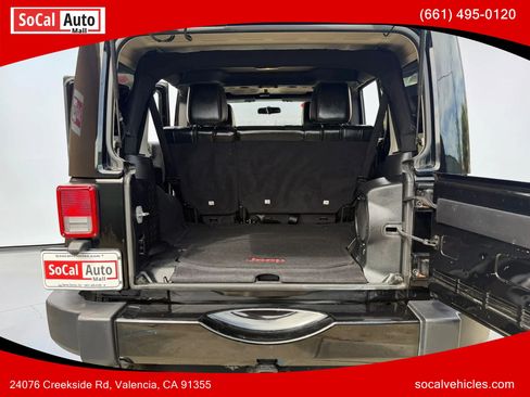 Used 2012 Jeep Wrangler Unlimited Sahara AWD/4WD image 23