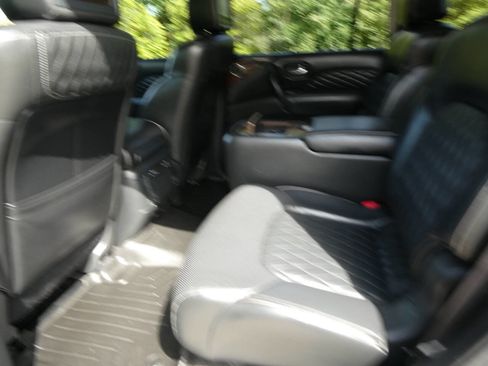 Used 2019 INFINITI QX80 Luxe w/ 22" Wheel Package image 19