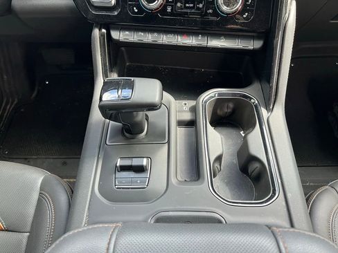 Used 2025 GMC Sierra 1500 AT4 w/ AT4 Premium Package image 11